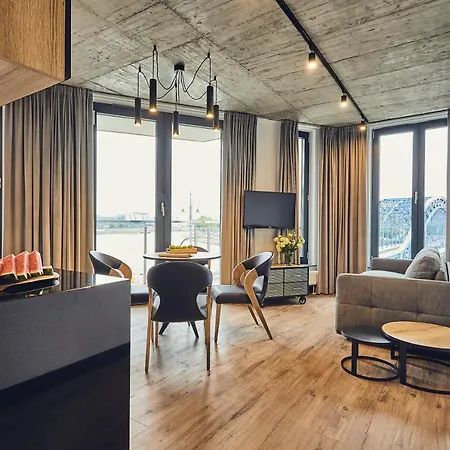 The Bridge كراكوفيا