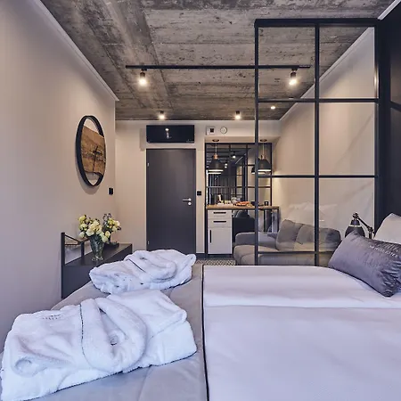 Hotell The Bridge 4*