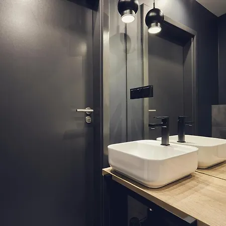 Ξενοδοχείο The Bridge 4*